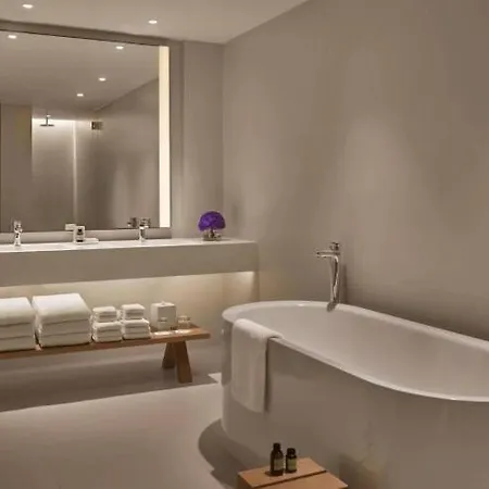 Hanza Tower Sky Sauna & Jacuzzi & Pool *
