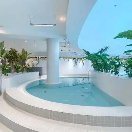 Hanza Tower Sky Sauna & Jacuzzi & Pool